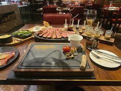 -恰餐厅及酒吧 CHAR Bar & Grill (北京丽都皇冠假日店)