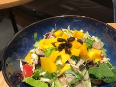 芒果鸡肉色拉-Jamaicablue Coffeeshop(中央广场店)