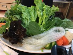 -呷哺呷哺(普陀乐购真北店)