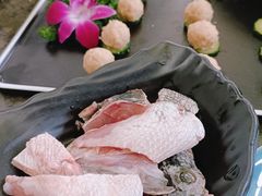 -景明轩•养生酸汤鱼火锅 云贵鲜菌 现舂野果酸汤(王寨小区店)