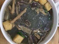 鸭血粉丝汤-鸡鸣汤包(罗廊巷店)