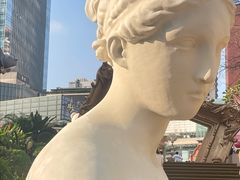 -中航城君尚购物中心