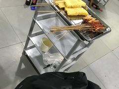 -灌县老妈砂锅串串香(万科红生活广场店)