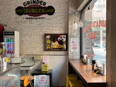 用餐区-Grinder 绞肉机汉堡(武定路店)