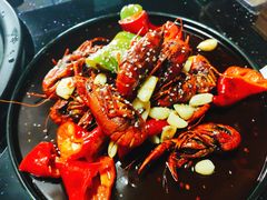 招牌十三香小龙虾-鲜小岛·铜锅涮肉