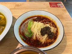 -全牛匠·乐山跷脚牛肉(新中关店)