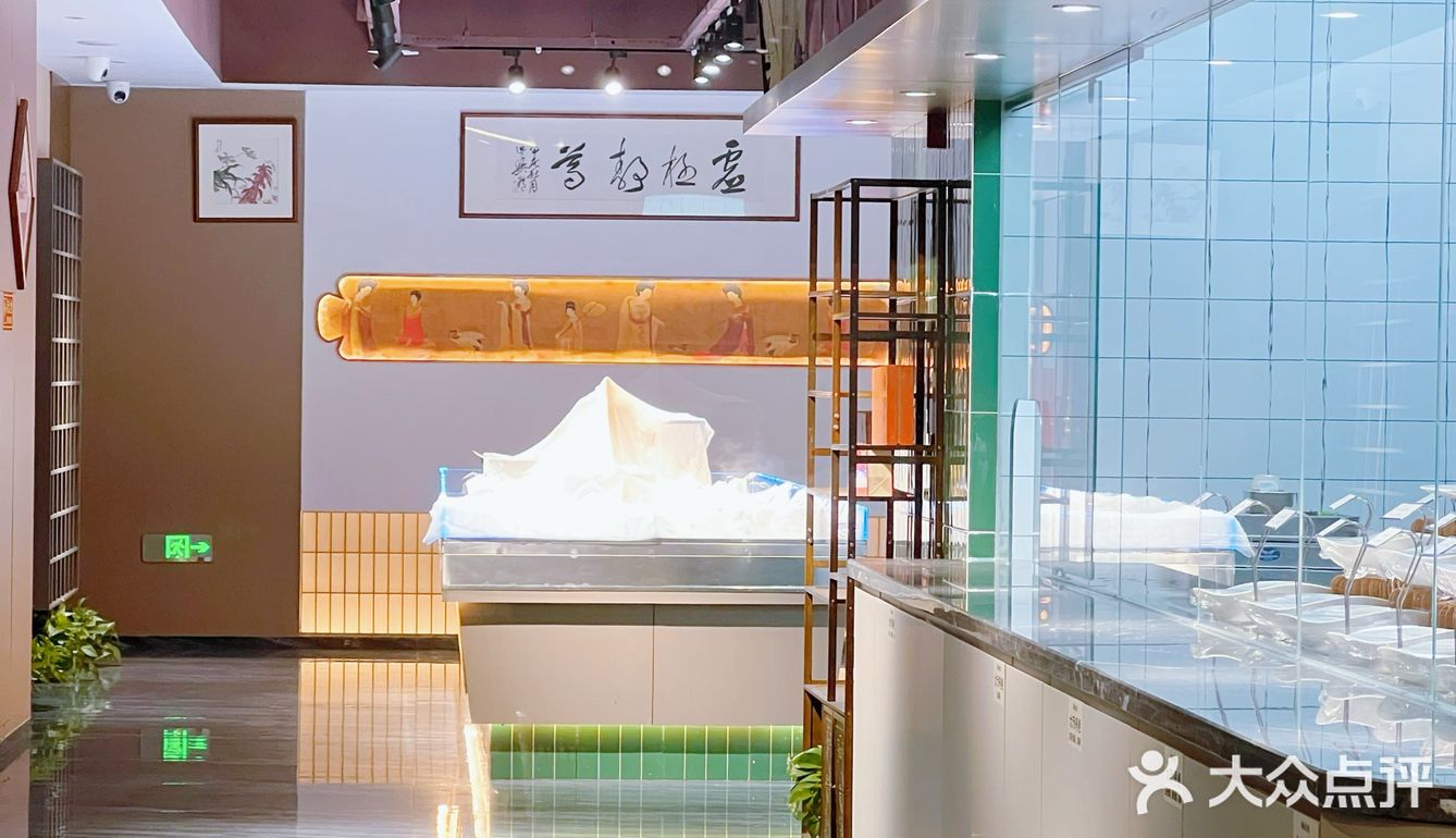 不想多说，但东坡肉配馒头真的绝绝子！