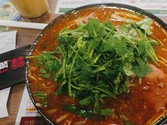 -肥汁米蘭香港米线(定西路店)
