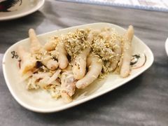沙姜鸡脚-黄师奶甜品店
