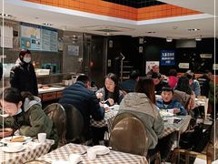 大堂-新大咀港式茶餐厅(宝山万达店)