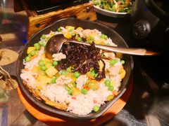 牛肝菌洋芋火腿饭-云海肴·汽锅鸡·云南菜(美罗城店)