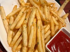-WOLFGANG PUCK KITCHEN & BAR(迪士尼小镇店)