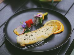 煎焗大西洋黑鳕鱼配香槟鱼子酱-喜洲吧·江畔老船厂·庭院餐厅(喜临院店)