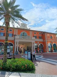 -奇幻丛林(佛罗伦萨小镇店)