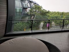 -上海滴水湖皇冠假日酒店