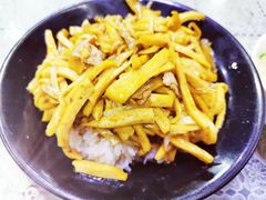 榨菜香干肉丝盖浇饭-新月新(柳营社区店)