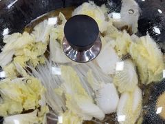 -屯老二农家铁锅炖·行业领军者(梅江店)