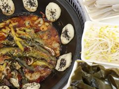 -丹水桥地锅鱼·翘嘴鲌·地方特色全鱼宴(丹江口大坝店)
