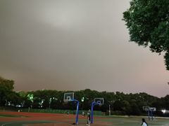 -武汉大学风雨操场
