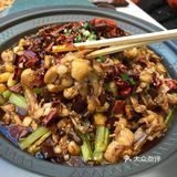 正宗香辣牛蛙就是好吃[胜利]