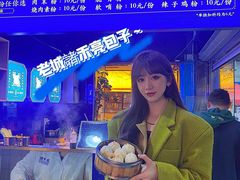 -馋三尺蟹粉小笼(人民广场店)