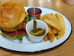 -HELLO 27 意面·沙拉·帕尼尼