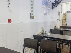 -建国蚵煎蚵面