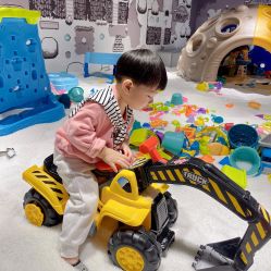 -MINI MARS KIDS CLUB亲子家庭中心(长宁天山店)