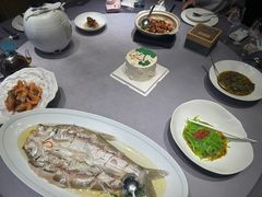 -荷栖小院·品质江西菜(红谷滩店)