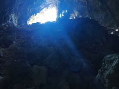 -百色大石围天坑群