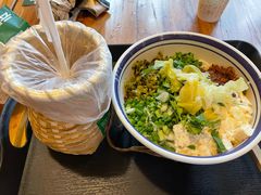 -云阿蛮云南生烫牛肉米线(奉贤路店)