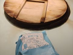 -鱼窝棚柴火铁锅炖(富山屯店)