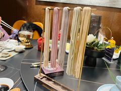 -鼎泰亨·海鲜牛肉餐厅(滨江店)
