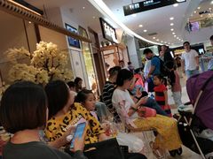 等位区-左庭右院鲜牛肉火锅(浦江欢乐颂店)