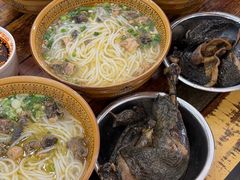 -正宗李家土鸡米线店