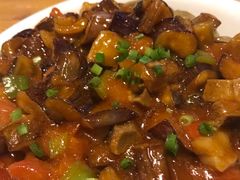 羊肉茄子盖莜面-老阿妈蒙古村·蒙古包·草原文化·歌舞表演(老君堂店)