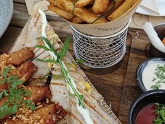 -Mark&Mars Restaurant