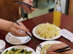 拍黄瓜-玫瑰红烤羊排(北新桥三条店)