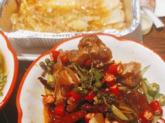-三个大叔烤羊肉串·歌手驻唱·碳烤鲜肉(西三旗店)