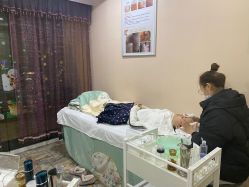 -苗方清颜专业祛痘·皮肤管理