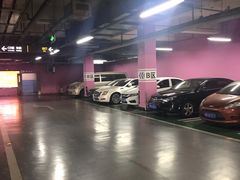 -新中关大厦·停车场