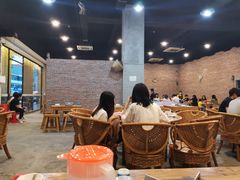 大堂-吉品莞家·鲍鱼鸡煲(东莞店)