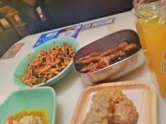韭芽香干炒肉丝-弄堂里(滨江龙湖天街店)