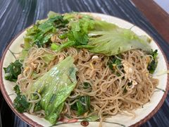 炒肉蛋米粉-智香甜品店