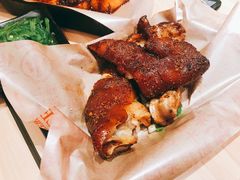 焦香烤猪蹄-遇见小面(东方宝泰店)