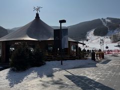 -中旅松花湖滑雪场