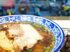 爆鳝焖肉面-伟记奥面馆(养育巷店)