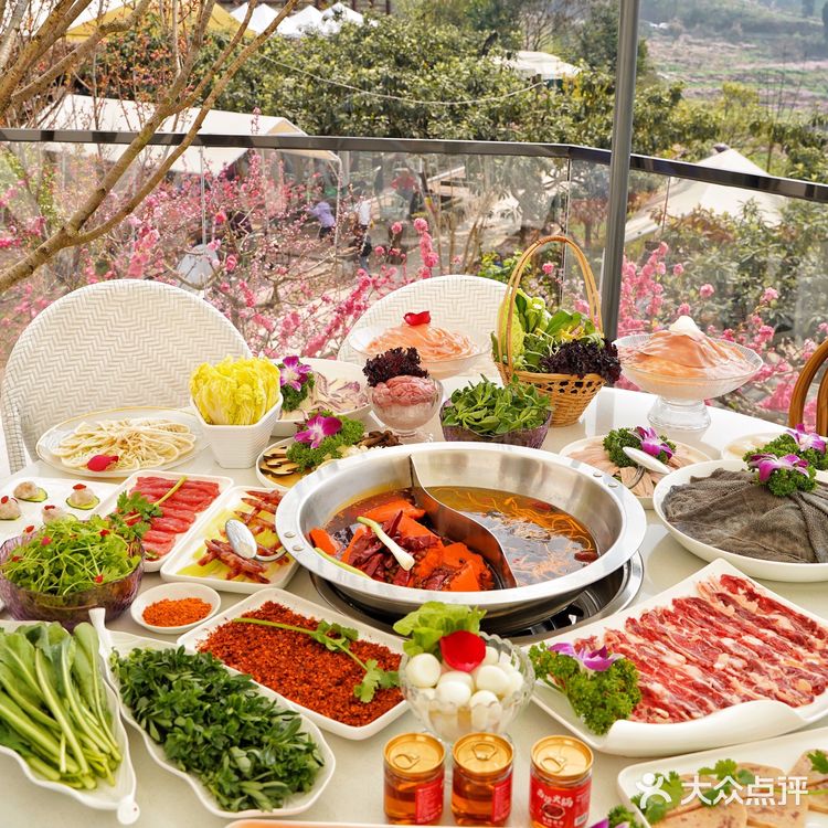 成都探店🌸莫奈的秘密花园居然是家火锅店