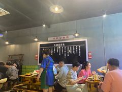 大堂-石锅苗苗鱼(武汉首店)