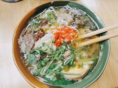 -全家福米线